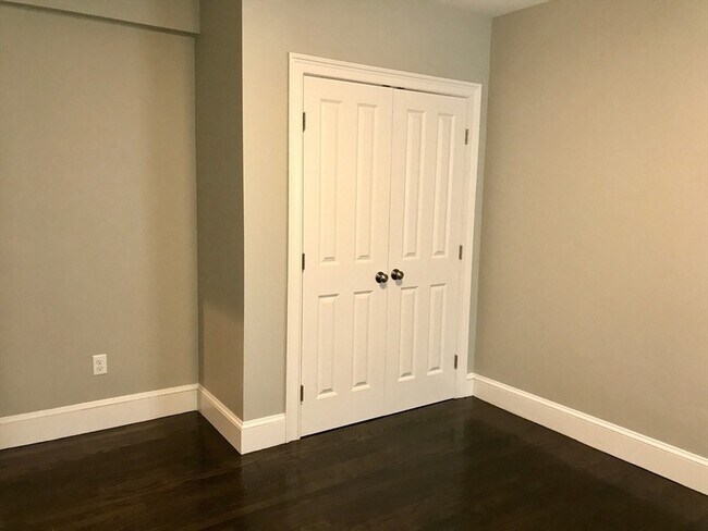 Building Photo - 91 Grant St