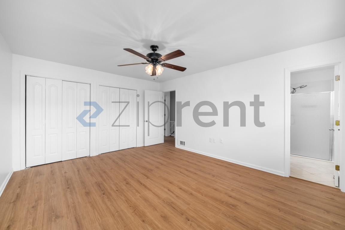 Building Photo - Unit N1
