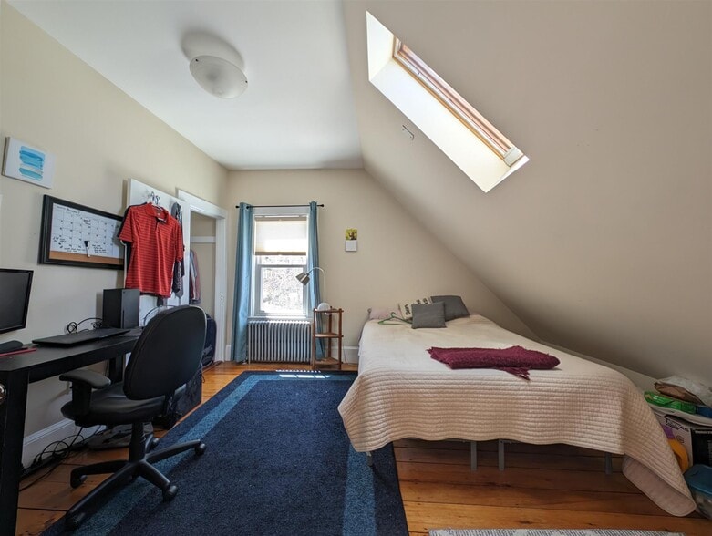 Building Photo - 36 Orchard St