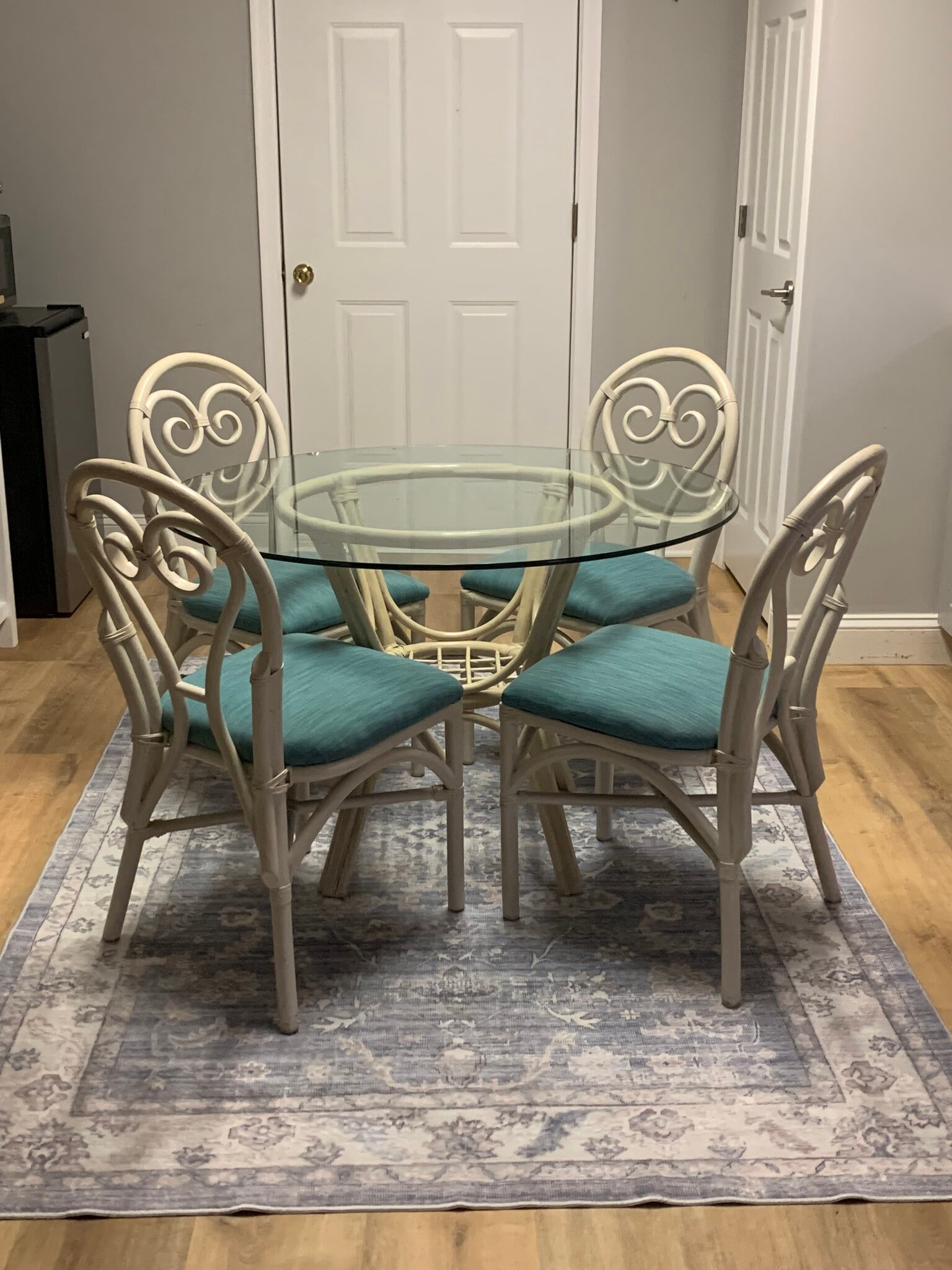 Building Photo - 37526 River Springs Rd