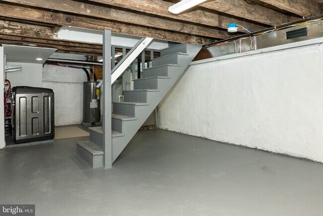 Building Photo - 2524 Webster St