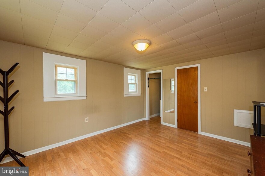 Building Photo - 1007 Church St