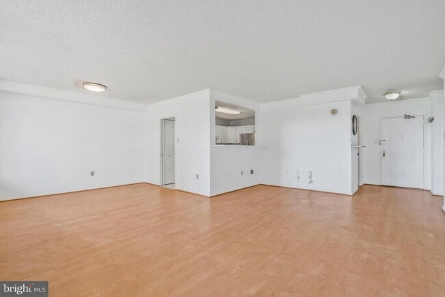 Building Photo - 3701 S George Mason Dr