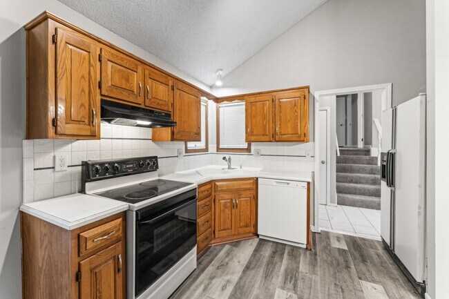 Building Photo - Now Leasing for May | Your Next Home Awaits