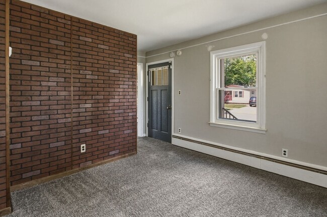 Building Photo - 25433 McDonald St