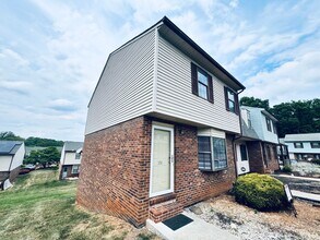 Building Photo - Great Campbell County Location FIRST MONTH RENT FREE