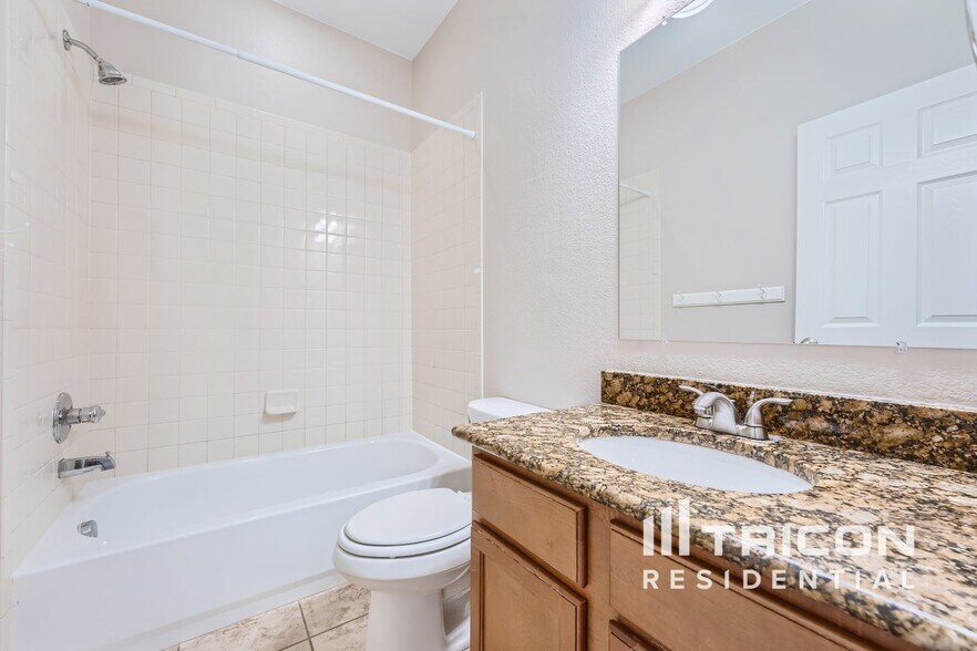 Building Photo - 26110 E Davies Dr