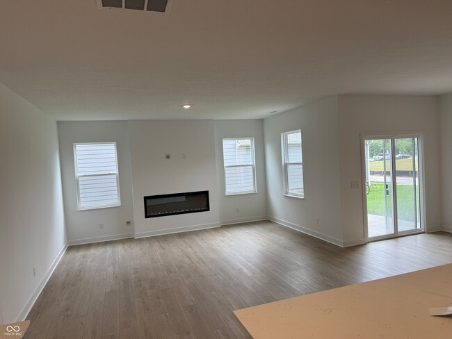Building Photo - 411 Eisenhower St
