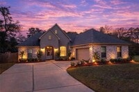 Building Photo - 341 Alan Cir