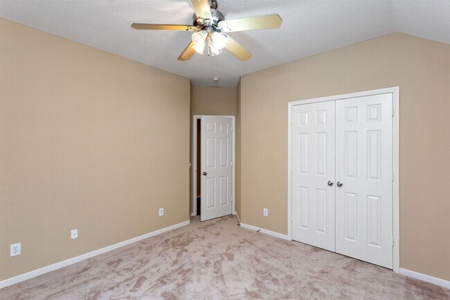 Building Photo - 9818 Mossy Tree Ln