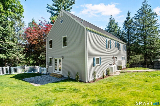 Building Photo - 120 Ivy Hill Rd