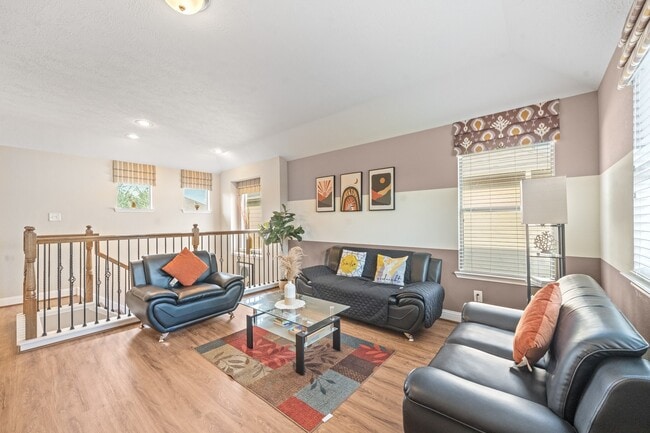 Building Photo - 16514 Sheffield Run Dr