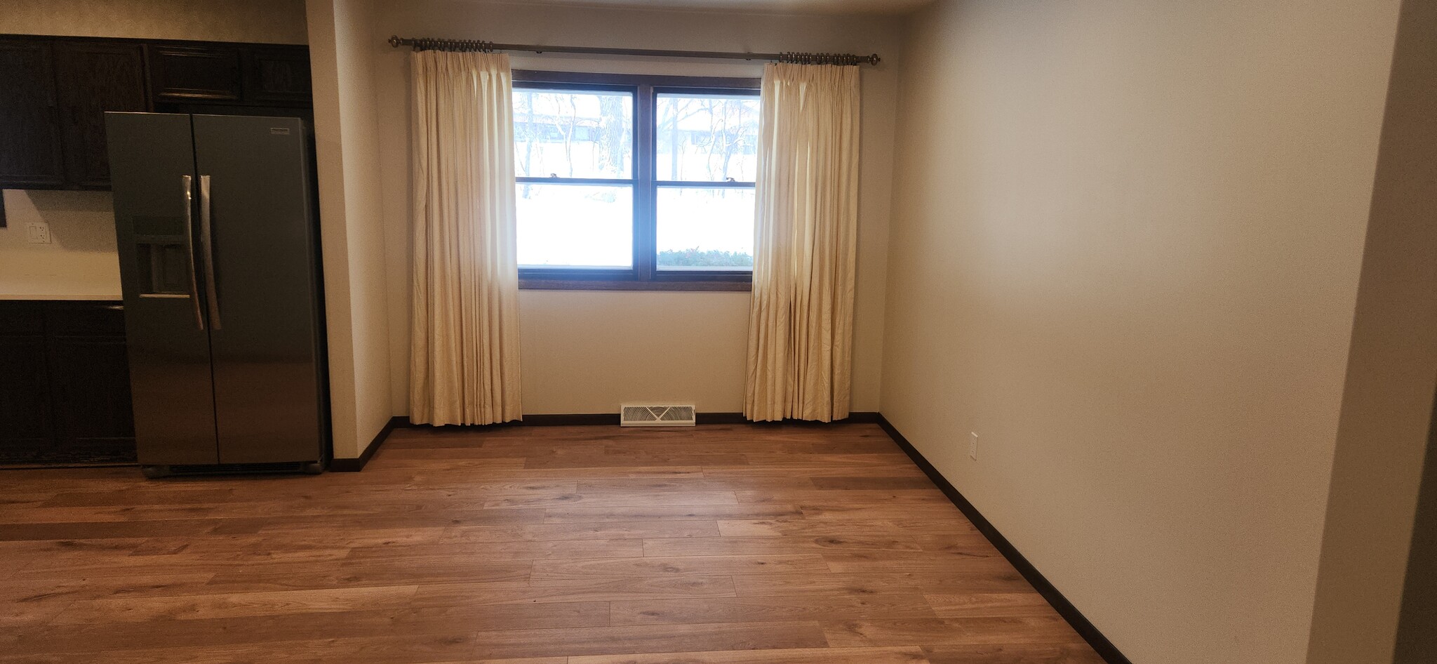 Building Photo - 5736 Pembroke Dr