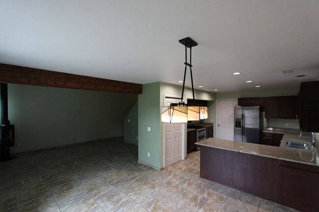 Building Photo - 3026 N Joy Ln
