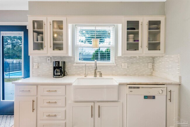 Building Photo - 4261 Obregon Dr