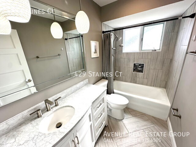Building Photo - 429 Staines Ct