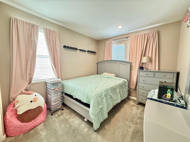 Building Photo - Spacious 5-Bedroom Home | Private Yard + Attached Garage