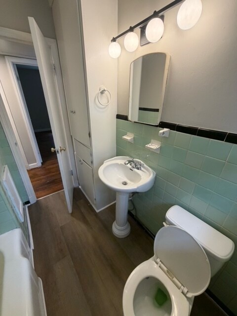 Building Photo - 3539 Honeysuckle Rd