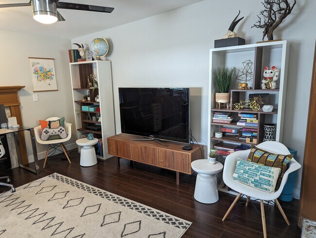 Building Photo - 3701 Ibis Dr