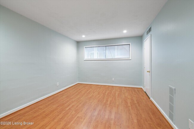 Building Photo - 1040 Cherokee Rd