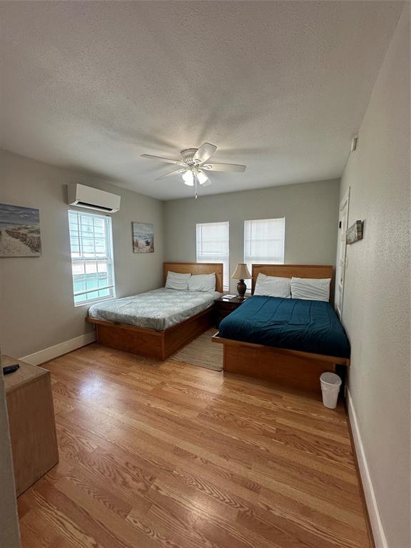 Building Photo - 2225 Bernardo De Galvez Ave