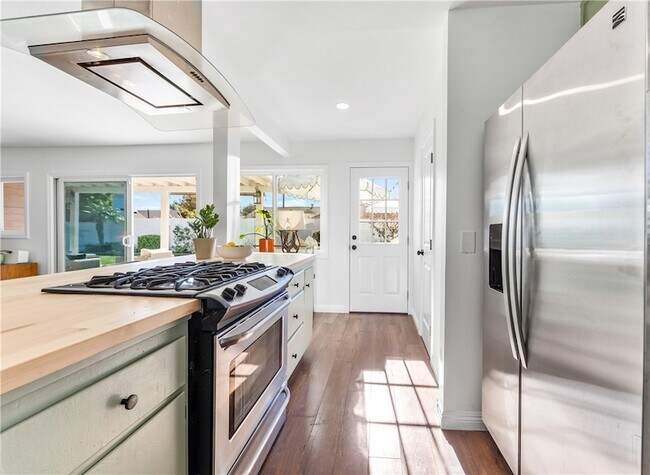 Building Photo - 5052 Audrey Dr