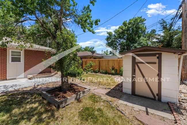Building Photo - Spacious Home with Fenced Yard and Central AC
