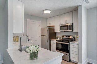 Building Photo - Ashton Woods Apartments