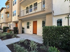 Building Photo - Beautiful 2 bed 2 bath Condo in Covina