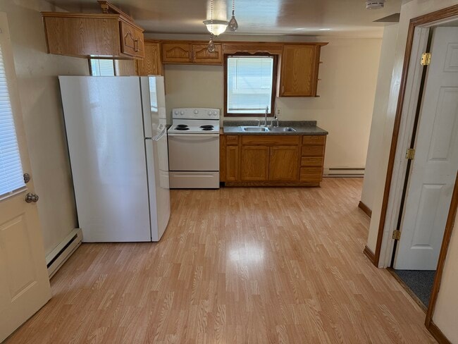 Building Photo - Letchworth house