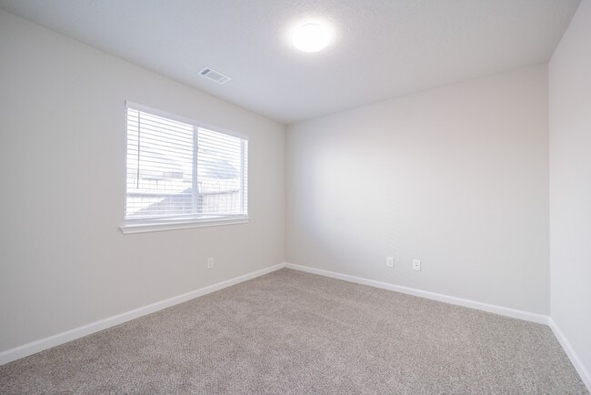 Building Photo - 2706 Star Peak Dr