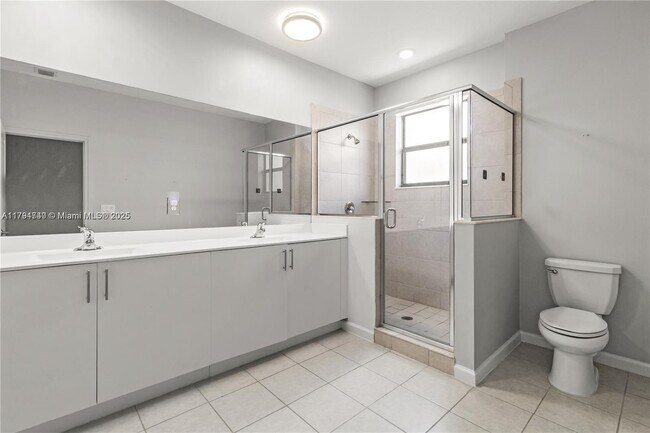 Building Photo - 221 SW 159th Way