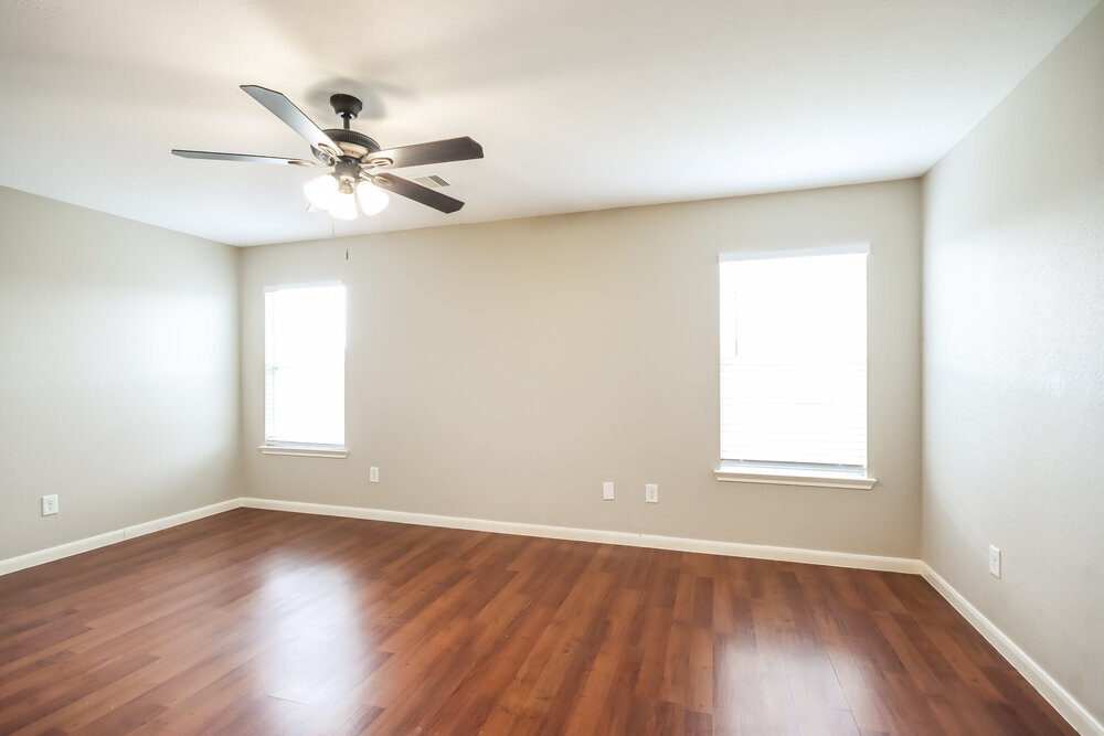 Building Photo - 29129 Legends Wick Dr