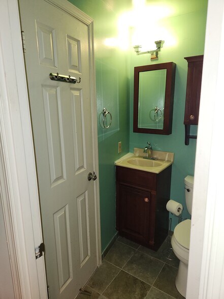 Building Photo - 1737 P St NW