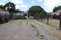 Building Photo - **COMING SOON!!! ** Gated Three Bedroom, 1 Bathroom House in Bay Point