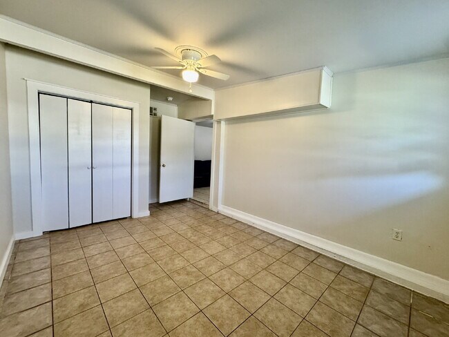 Building Photo - "Charming 2 Bed/1 Bath Home in Panama City Beach, FL - Your Perfect Beach Getaway!"