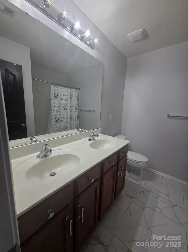 Building Photo - 756 Nannyberry Ln