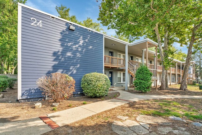 Building Photo - 24 N Parkside Ave