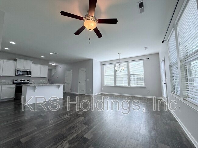 Building Photo - 81 Hill Shore Ln