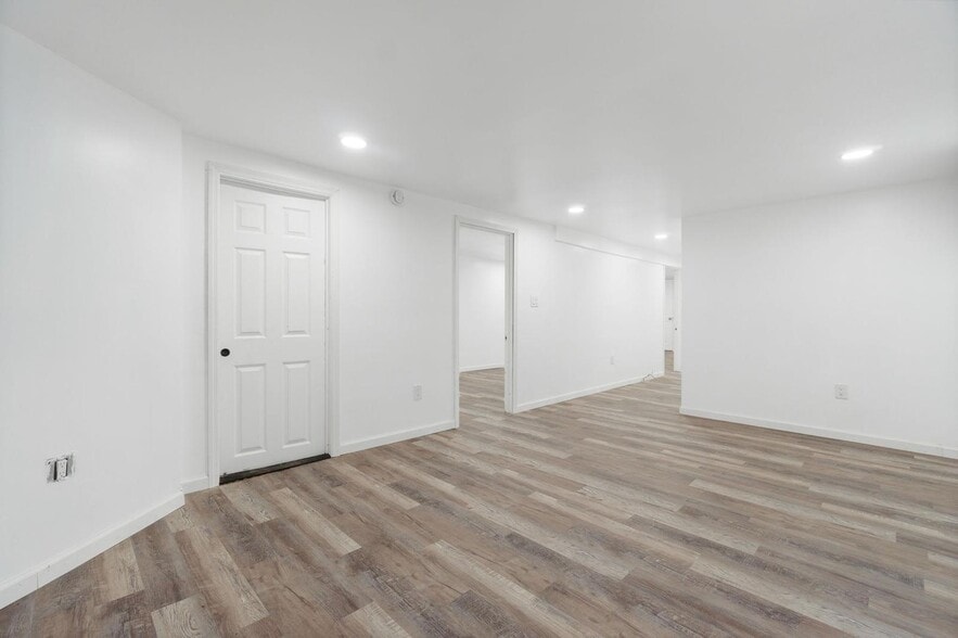 Building Photo - 130 Elmwood Ave