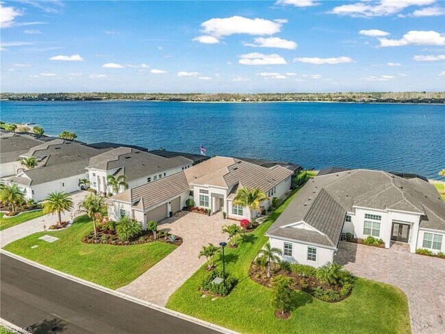 Building Photo - 13832 Blue Bay Cir