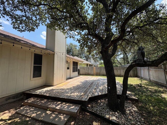 Building Photo - 2902 Sabinal Trail