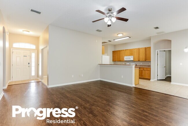 Building Photo - 667 Bonaparte Dr