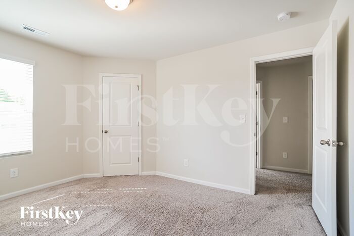 Building Photo - 2818 Curbstone Ln