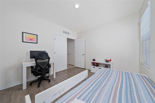 Building Photo - 1796 Southfork Dr