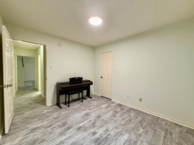 Building Photo - 6818 Cansfield Ct