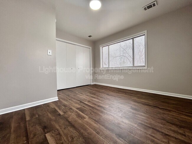 Building Photo - 607 Clayton Ave NW