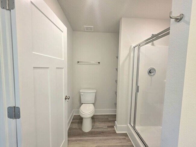 Building Photo - 8486 Bluejack Dr