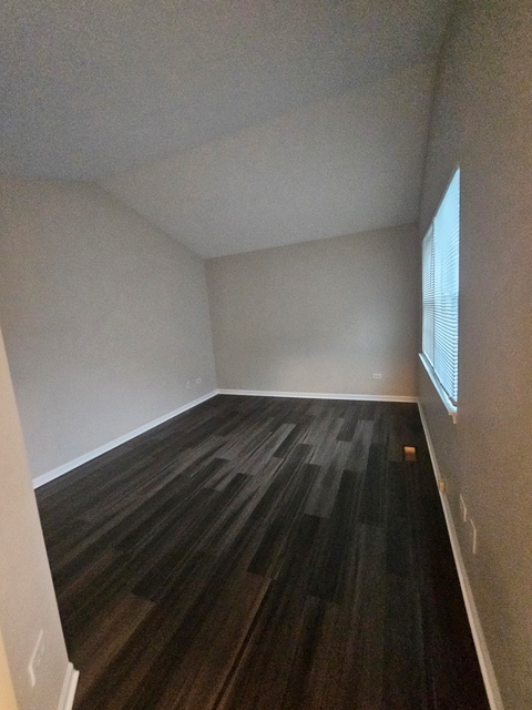 Building Photo - 2805 Vernal Ln