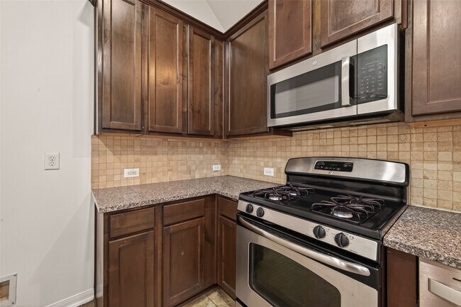 Building Photo - 16131 Keystone Ridge Ln